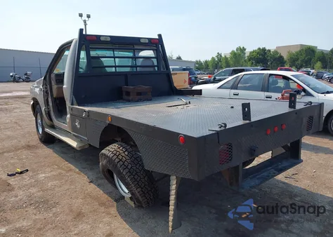 1999 Ford F-350 Lariat/Xl/Xlt from USA, damaged, VIN 1FTSF31F4XEC08469